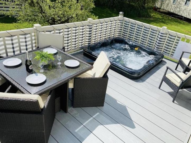 Prime Location & Luxurious Hot Tub Villa Tattershall Eksteriør bilde